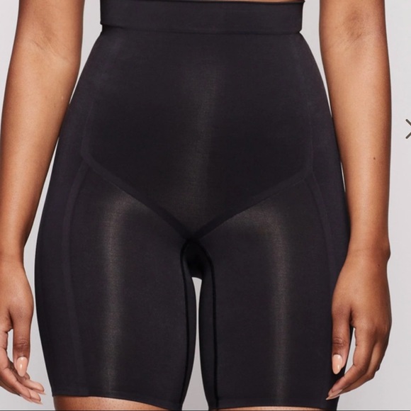 SKIMS Intimates & Sleepwear Skims Nwot Size 2x3x Shapewear Shorts Poshmark